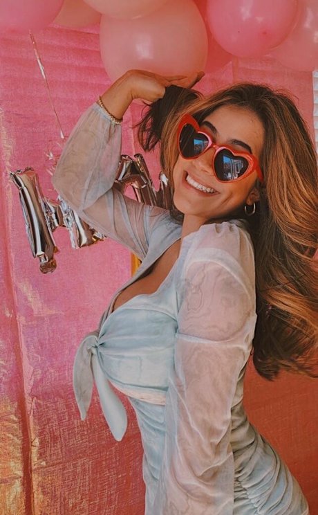 fans de nains à gros seins uniquement porno nus galerie