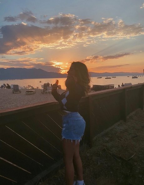 Nilaiyah Rey modèle de sexe galeries