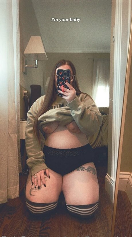 onlyflowersinhell étoile sexy photos