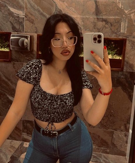 Sabac actrice artistique des photos