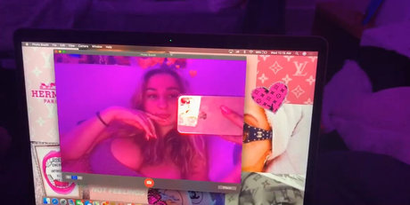 Jolie B étoile xxx images