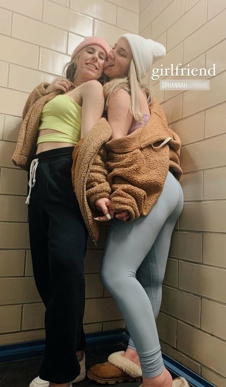 Jolie B modèle exclusif images