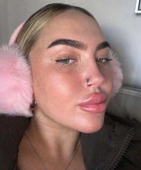 Caoimheeee sexe de star du porno image