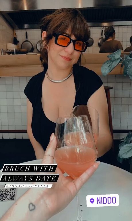 Josahandry Lia modèle porno collection