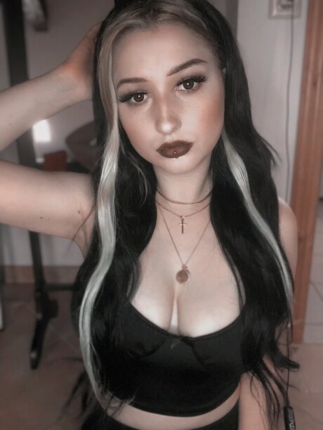 Sina Rari star du porno sympa img