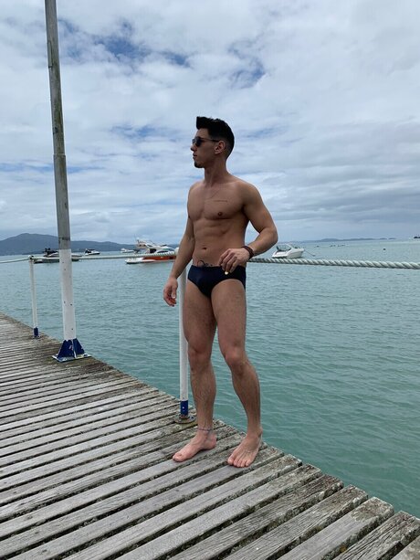 The nympho actrice adulte img