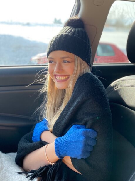 Nara Galczyk modèle sympa images