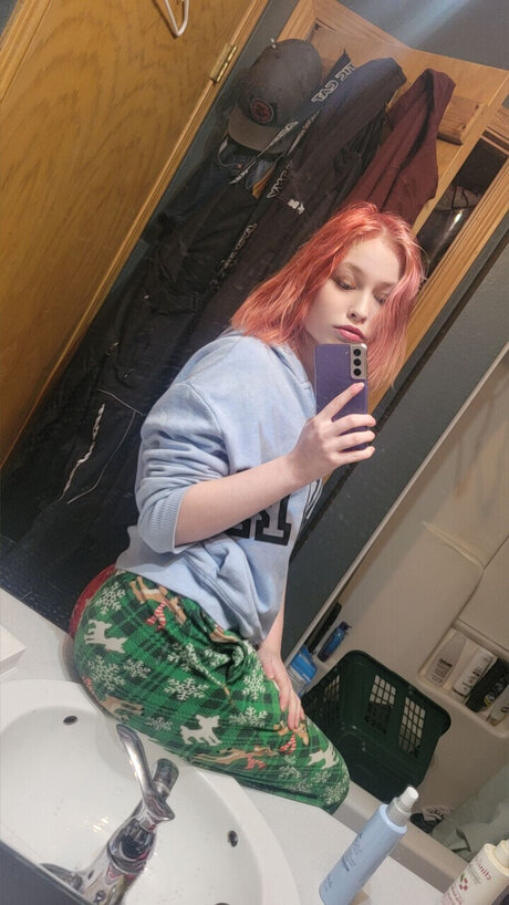 Nightmare actrice sexy img