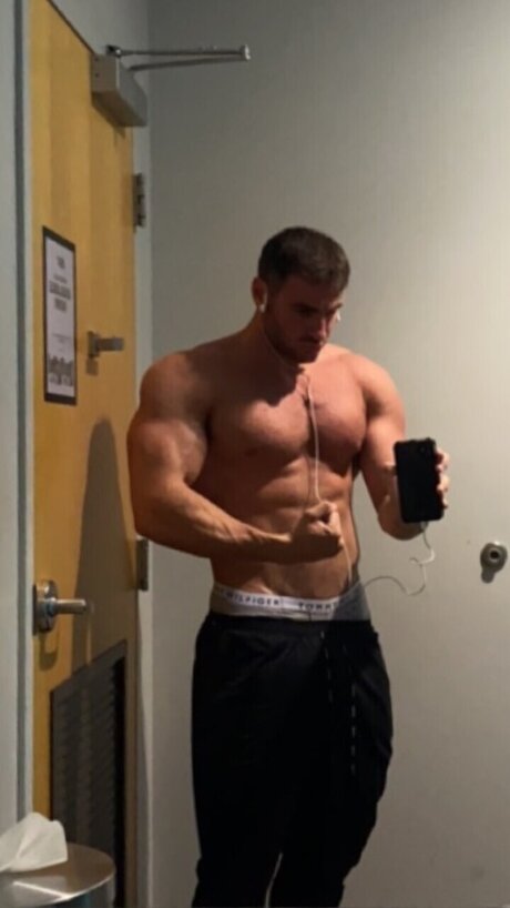 Charles Keating star du porno hd collection