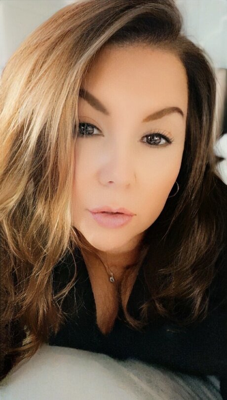 Scarlet Dubois actrice porno img