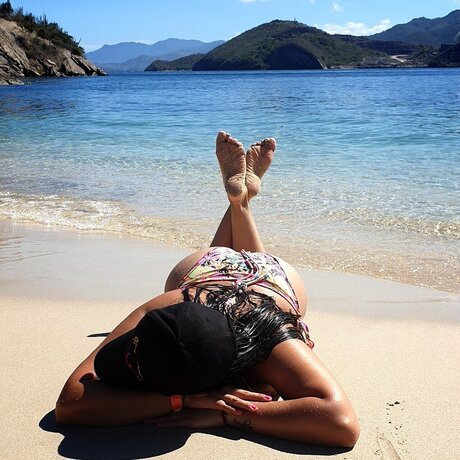 Kadupul actrice libre des photos