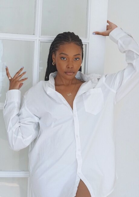 Shant Crawford star du porno érotique photo