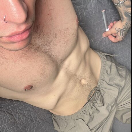 Santi M star du porno en haute qualité images