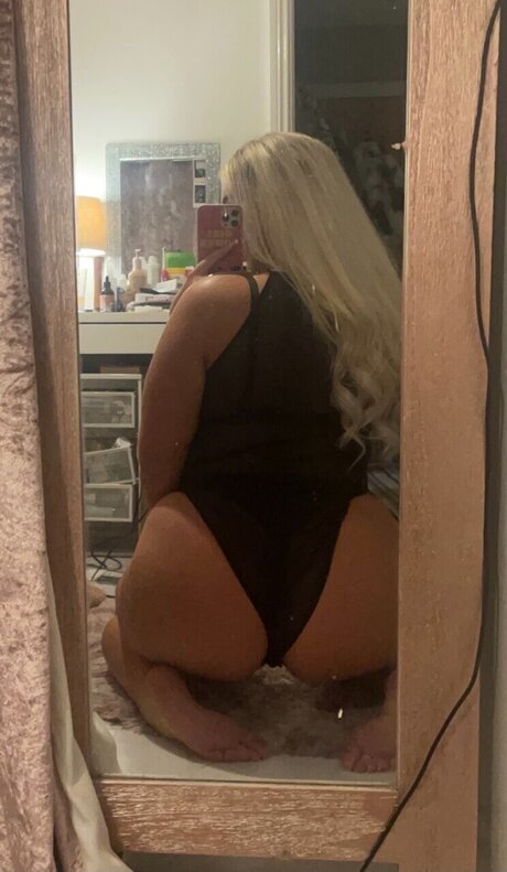 Raicheal93 star du porno nue photos