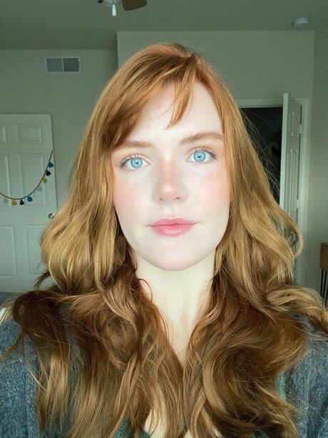 AnnaCarlie modèle nu images