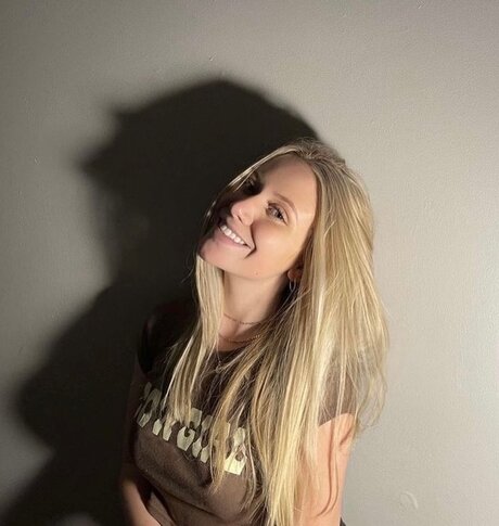 happyhayhay jolie actrice photos