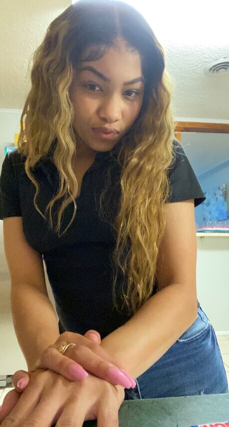 PleasurethePleaser modèle nu image