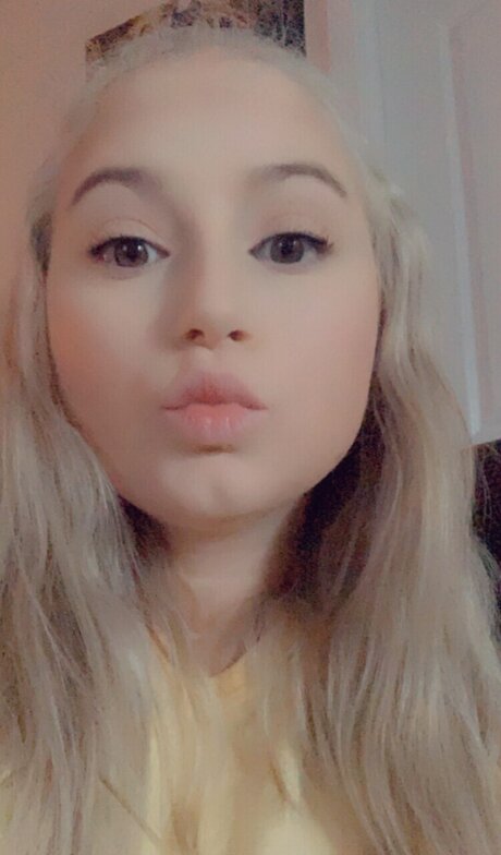 PinkBunny modèle adulte images