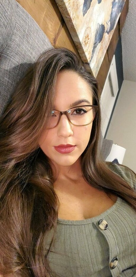 Arianna Marie star exclusive img