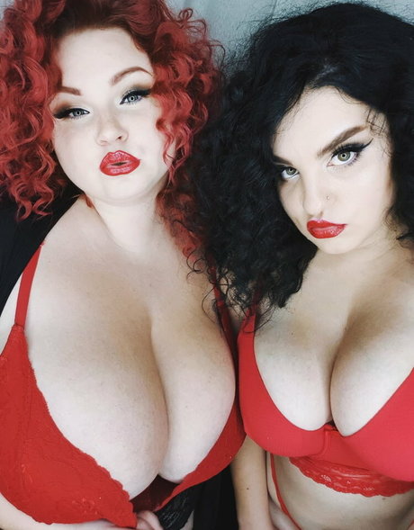 gros seins maigres onlyfans haut sexy collection