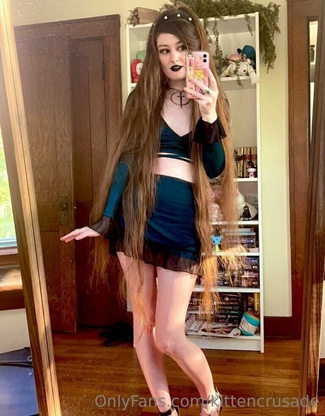 pom-pom girl blonde onlyfans érotique chaud photo