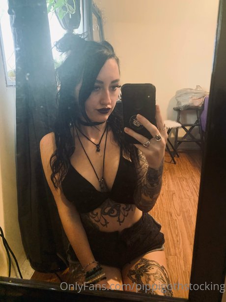 PippiGothStocking actrice érotique collection