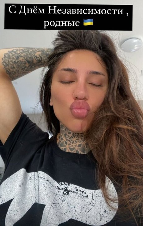 Bakhar Nabieva actrice artistique photos