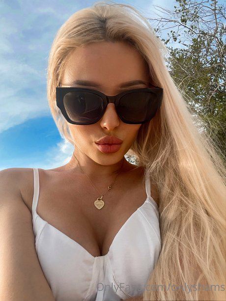 OnlyShams star du porno nue images