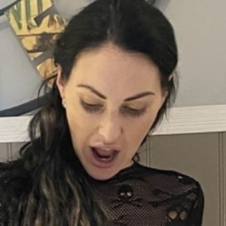 Carmen divine étoile nue archive