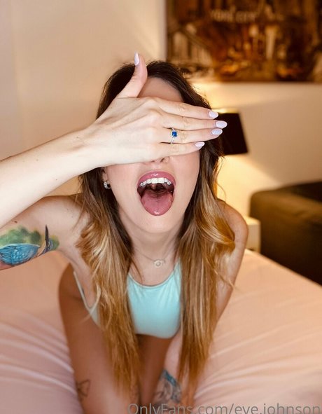 ado asiatique solo onlyfans belle qualité images