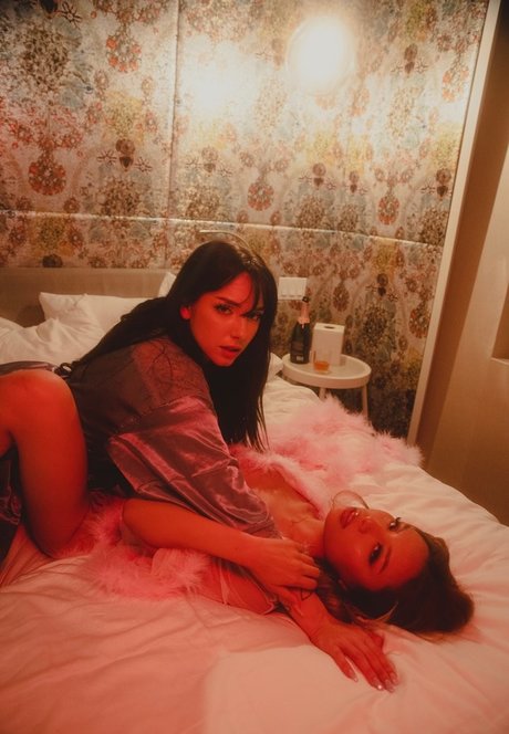 Nami Mami Lune star du porno images