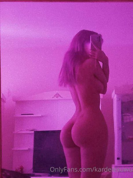 kardelex_ actrice sexy archive