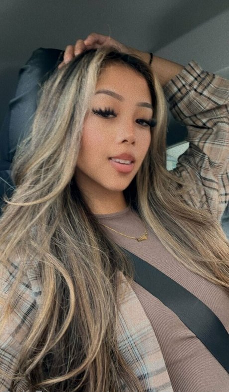 Ashley Rabanal étoile sympa des photos