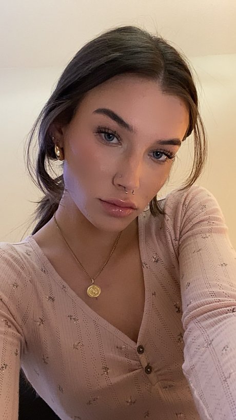 Jada direito actrice parfaite image