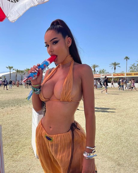 Janet Guzman modèle exclusif collection