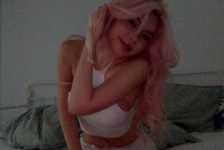 chatte chauve onlyfans art haute définition galeries