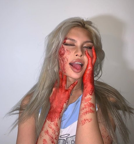 diakimeko modèle sympa des photos