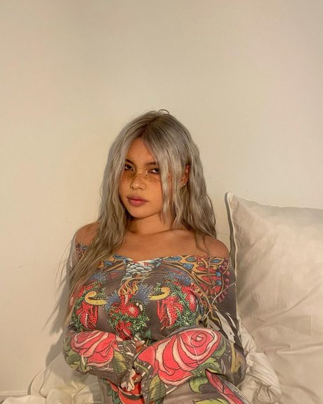 seins bonnet g onlyfans érotique gratuit images