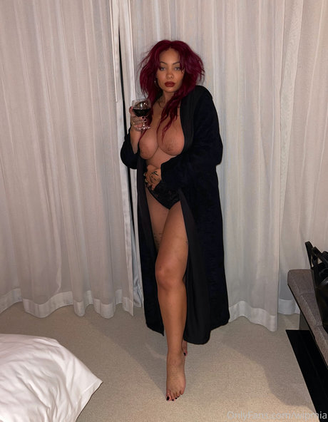 Mia Marion modèle gratuit archive