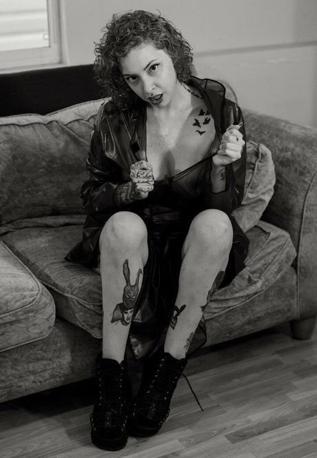 cowgirl alternative uniquementfans nu chaud galeries