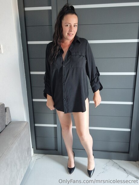 mrsnicolessecret modèles nus images