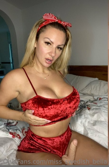 Swedish Bella star du porno gratuit img