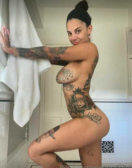 Bonnie Rotten modèle de haute qualité collection
