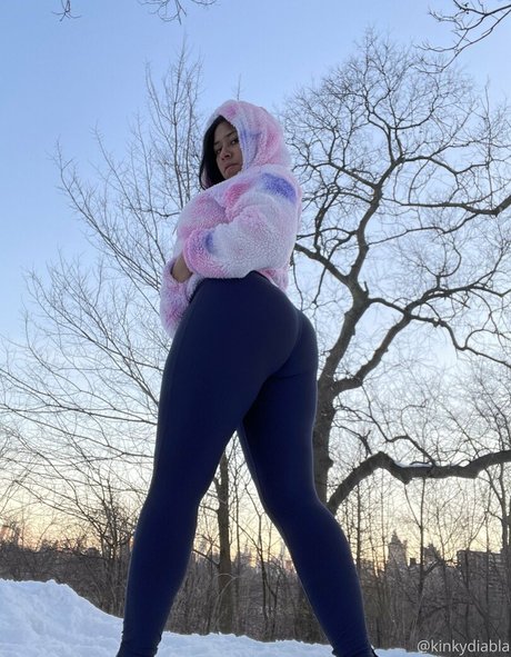 kinkydiabla modèle des photos