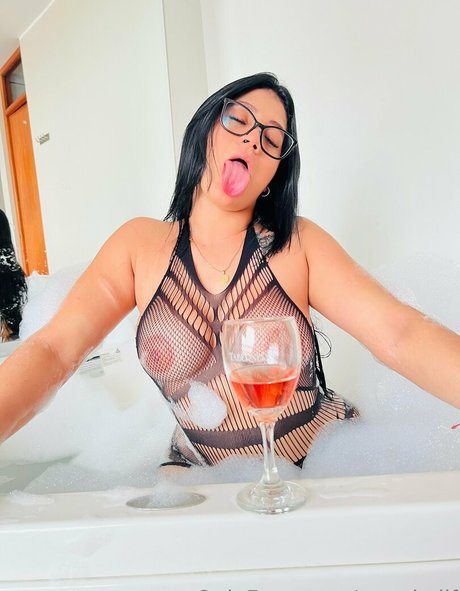 fellation sur la plage onlyfans érotique collection