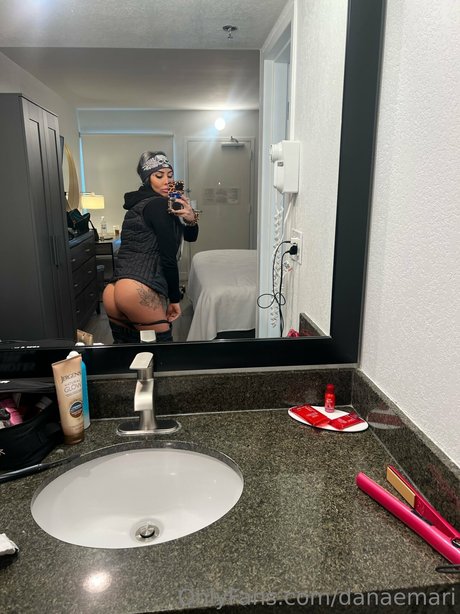 Danae Mari étoile de l'art galeries