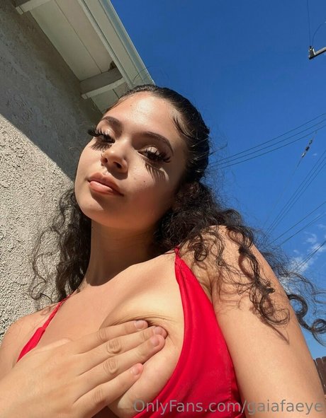 Gaiafaeye étoile nue galerie