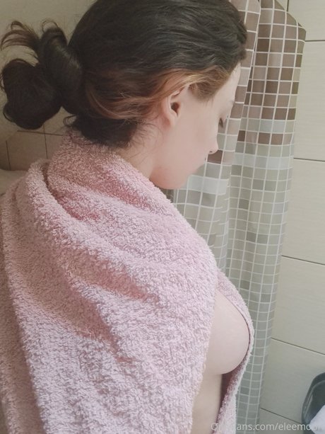 Eleemoon étoile de l'art archive