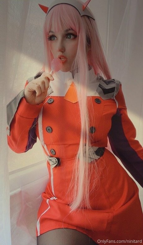 Niniitard star du porno image