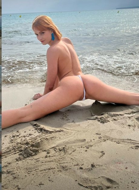 Dolly Dyson nus de stars du porno img